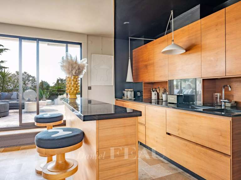 Appartement Paris 16e - 4 chambres - 270m²