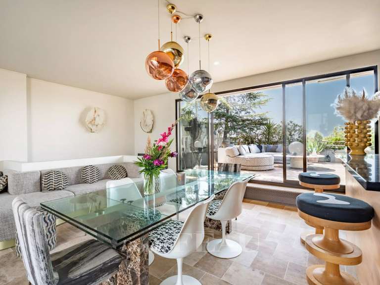 Appartement Paris 16e - 4 chambres - 270m²