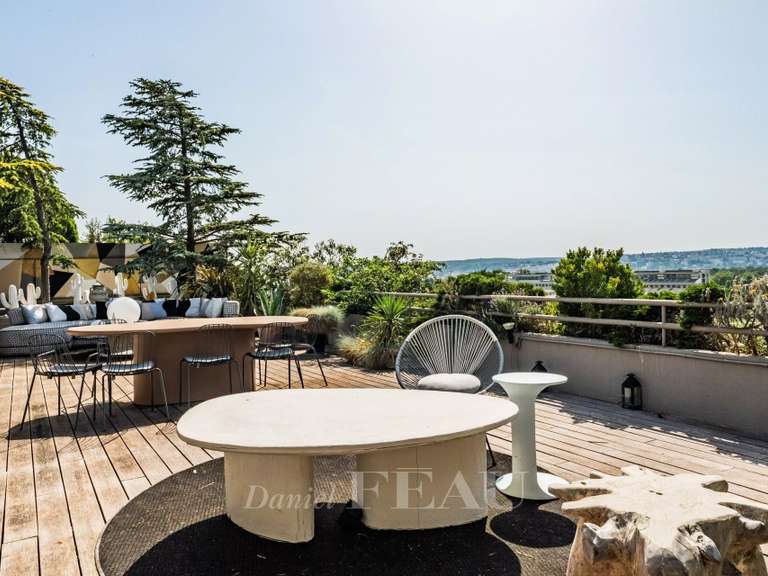 Appartement Paris 16e - 4 chambres - 270m²