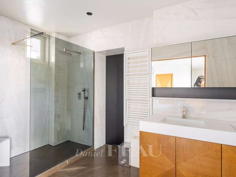 Apartment Paris 16e - 4 bedrooms - 270m²