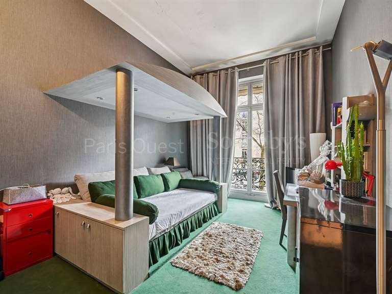 Apartment Paris 16e - 3 bedrooms - 240m²