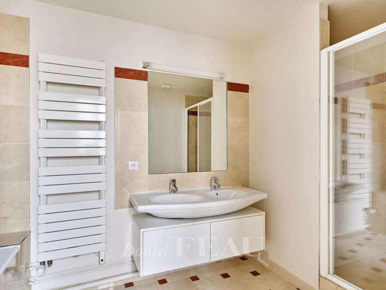 Apartment Paris 16e - 3 bedrooms - 148m²