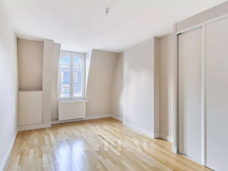 Apartment Paris 16e - 3 bedrooms - 148m²