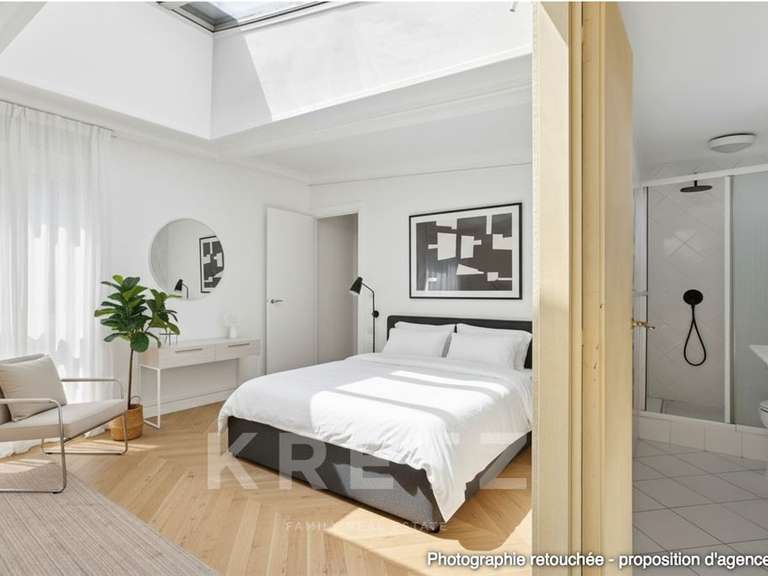 Appartement Paris 16e - 2 chambres - 131m²