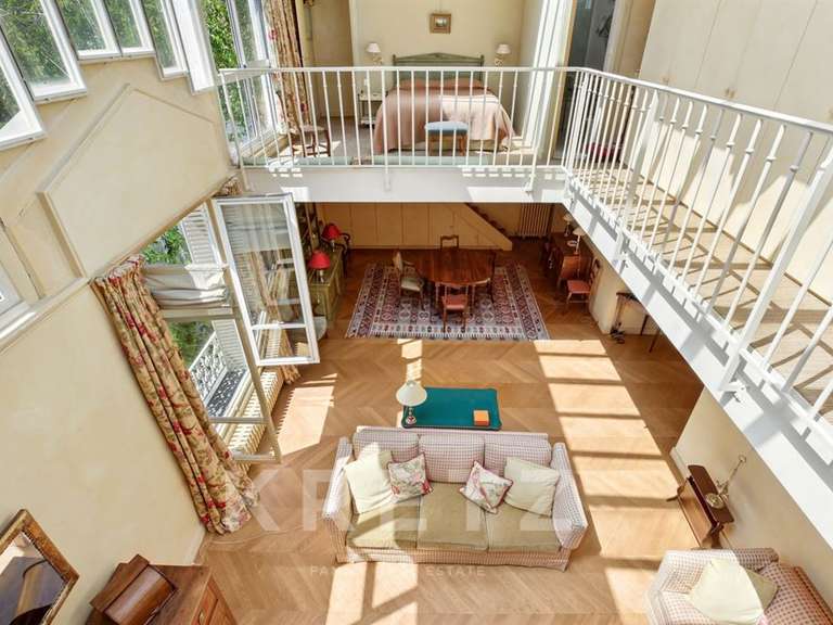 Appartement Paris 16e - 2 chambres - 131m²