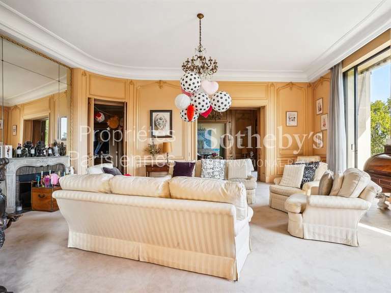 Appartement Paris 16e - 3 chambres - 403m²