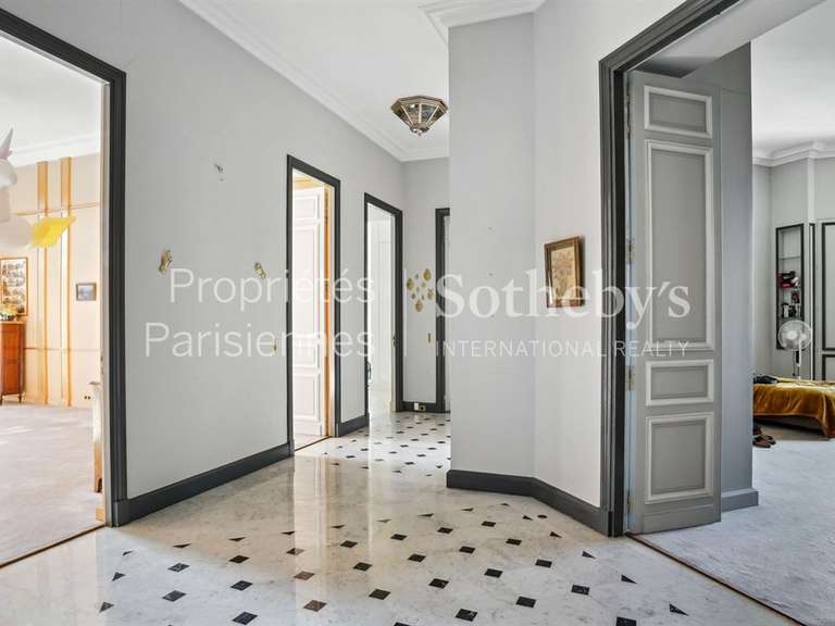 Appartement Paris 16e - 3 chambres - 403m²