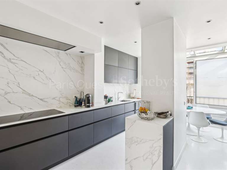 Appartement Paris 16e - 3 chambres - 193m²