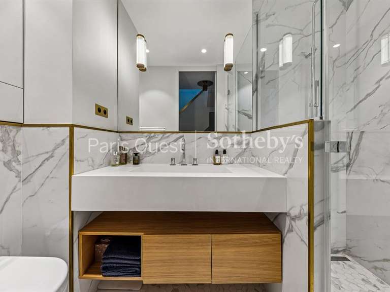 Appartement Paris 16e - 1 chambre - 85m²