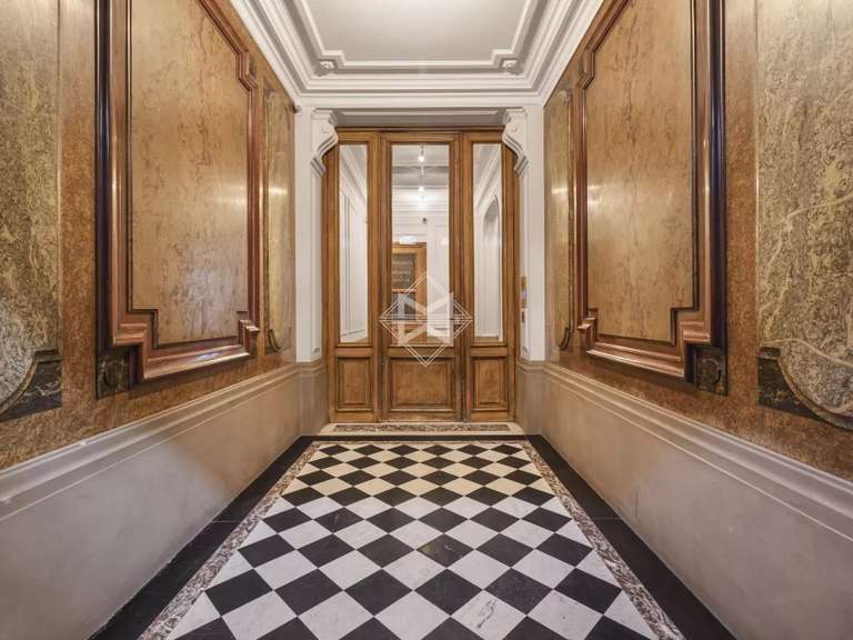 Appartement Paris 16e - 3 chambres - 155m²