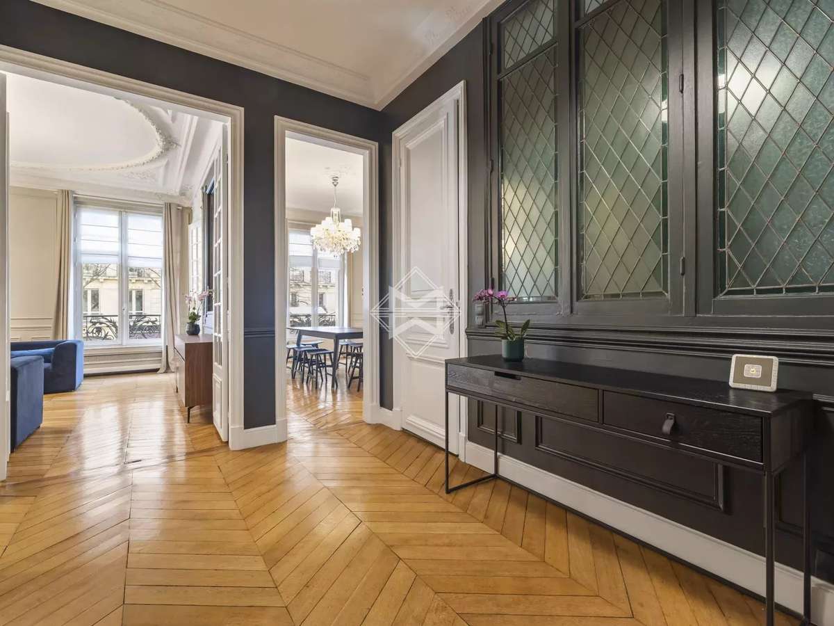 Apartment Paris 16e