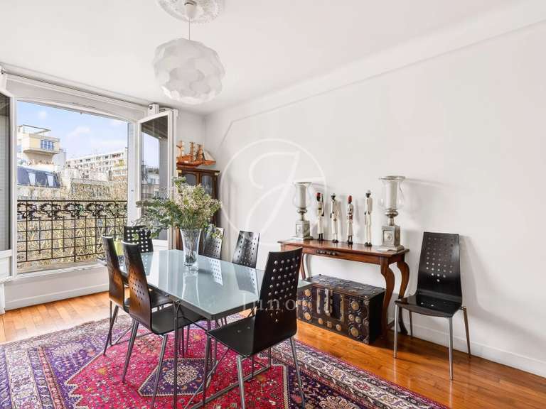 Appartement Paris 16e - 3 chambres - 126m²