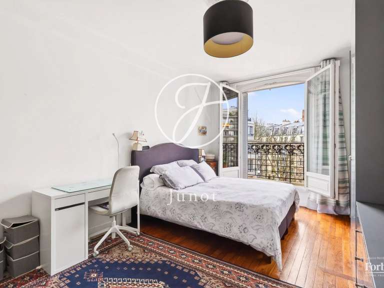 Appartement Paris 16e - 3 chambres - 126m²