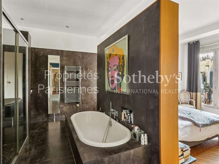 Appartement Paris 16e - 3 chambres - 166m²