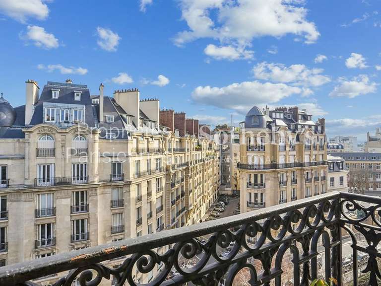 Appartement Paris 16e - 3 chambres - 166m²