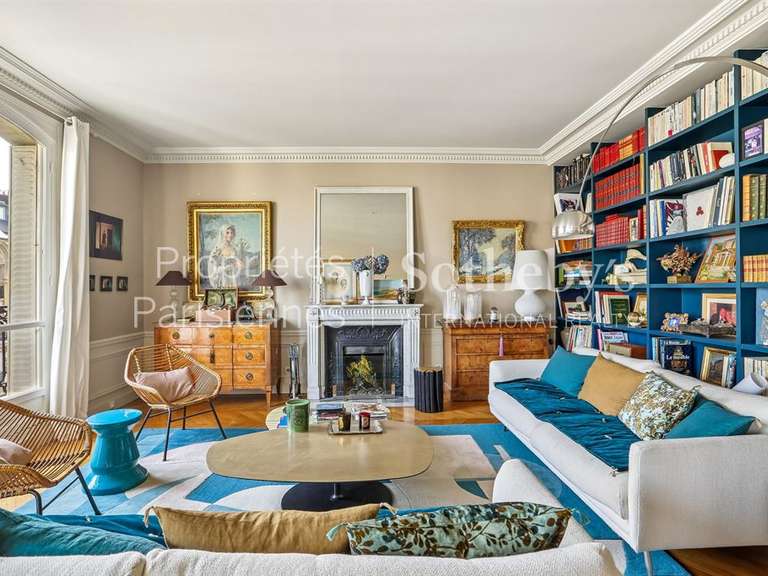 Appartement Paris 16e - 3 chambres - 166m²