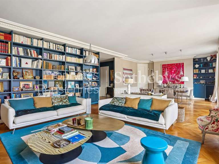 Appartement Paris 16e - 3 chambres - 166m²