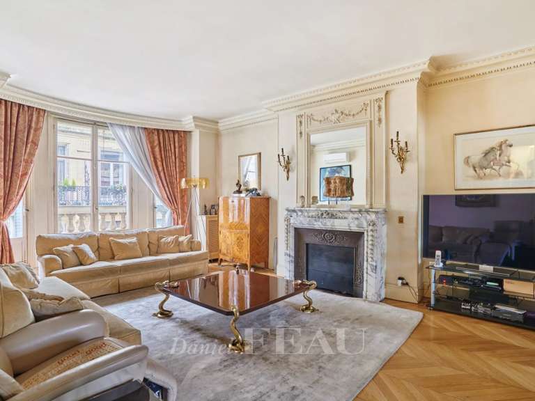 Appartement Paris 16e - 3 chambres - 227m²