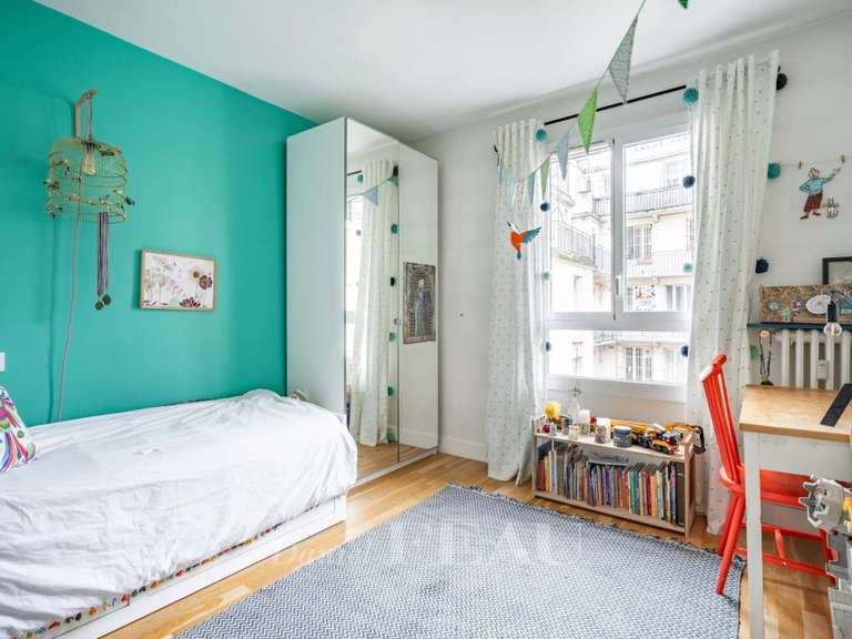 Appartement Paris 16e - 3 chambres - 93m²