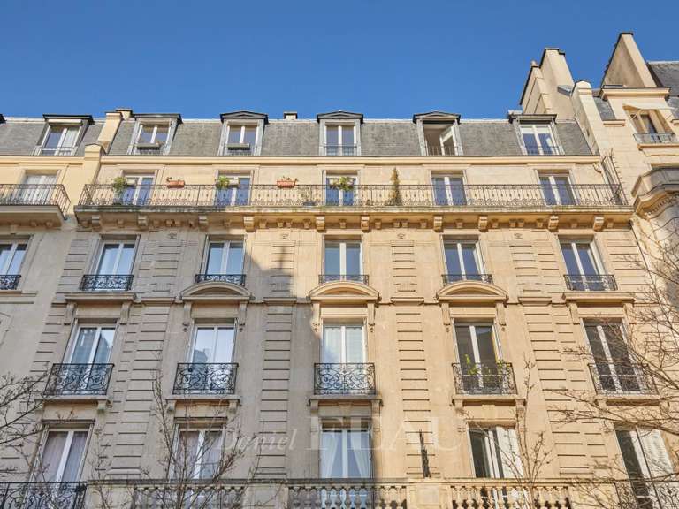 Appartement Paris 16e - 1 chambre - 86m²