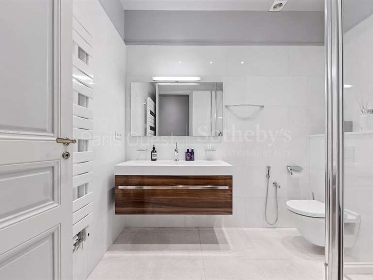 Appartement Paris 16e - 4 chambres - 286m²