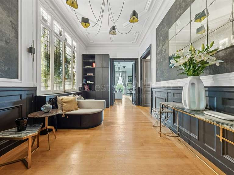 Appartement Paris 16e - 4 chambres - 286m²