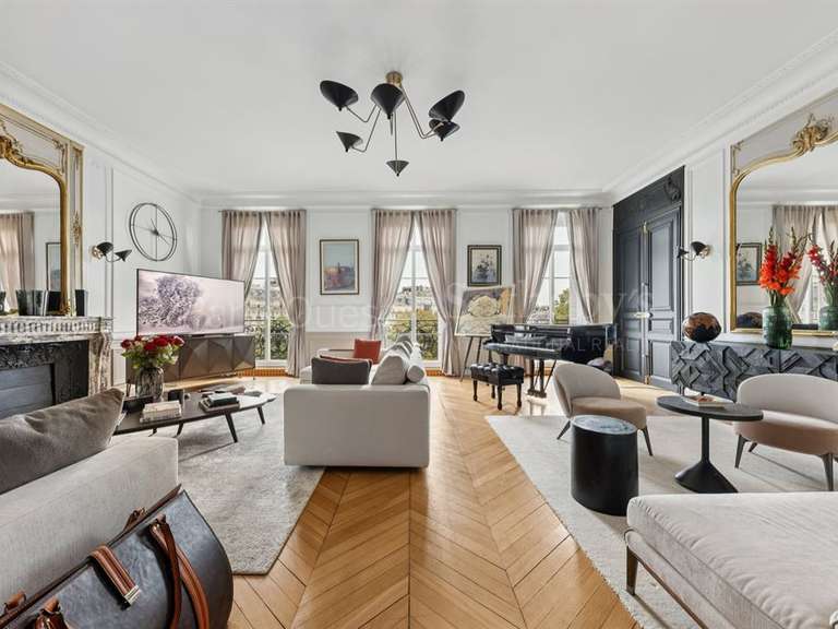 Appartement Paris 16e - 4 chambres - 286m²