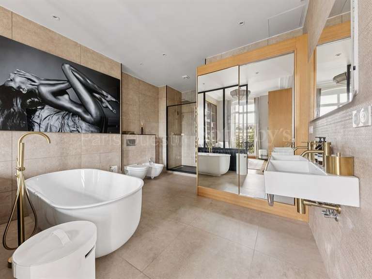 Appartement Paris 16e - 4 chambres - 286m²