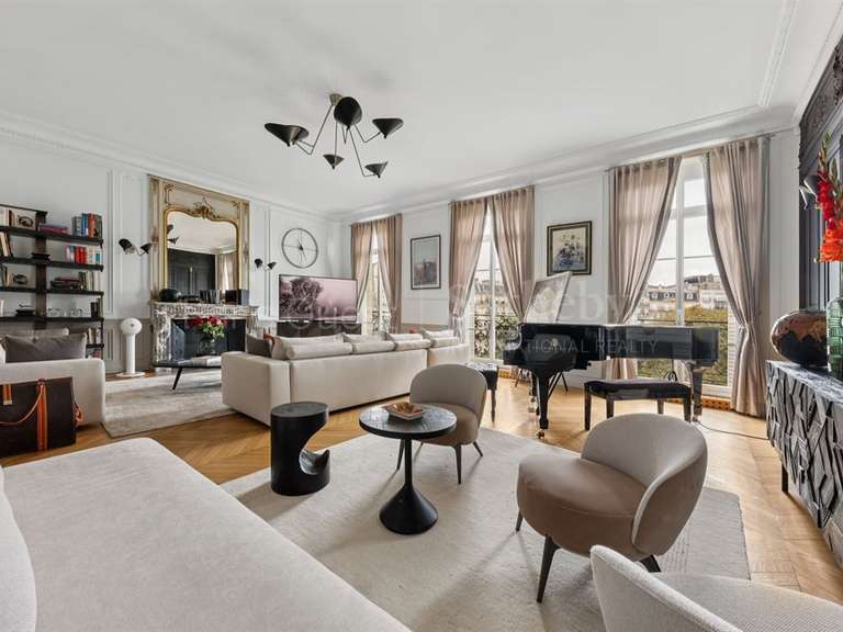 Appartement Paris 16e - 4 chambres - 286m²