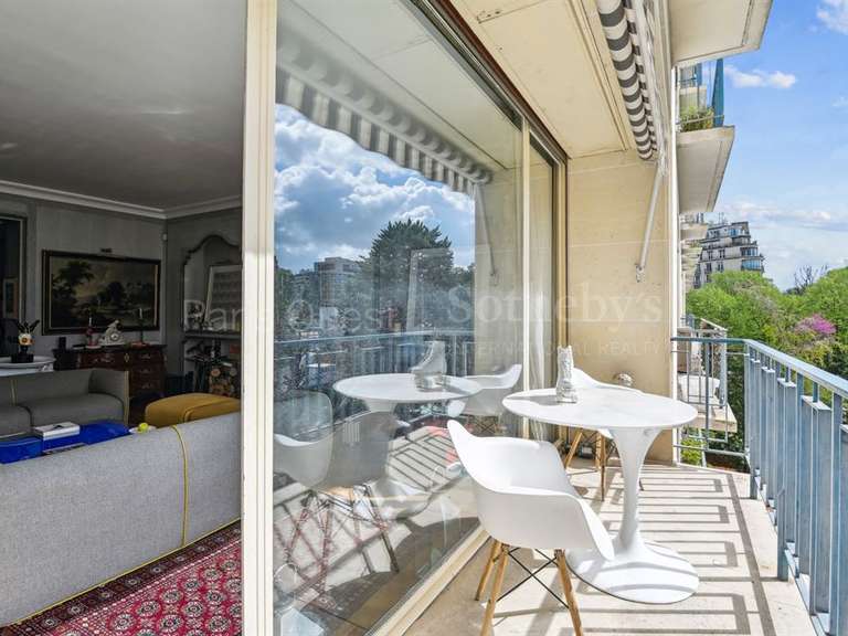 Appartement Paris 16e - 3 chambres - 179m²