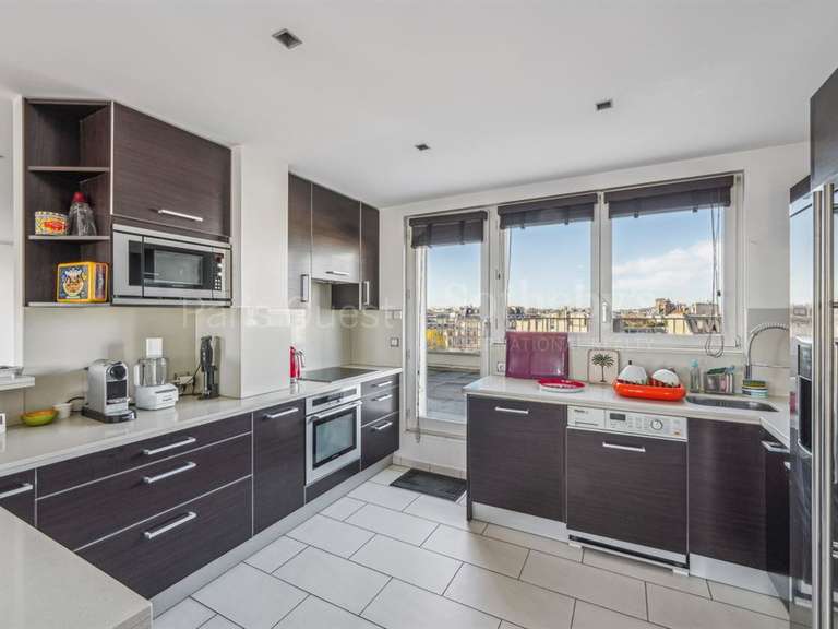 Appartement Paris 16e - 2 chambres - 130m²
