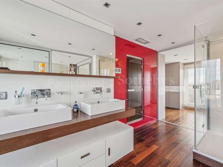 Appartement Paris 16e - 2 chambres - 130m²