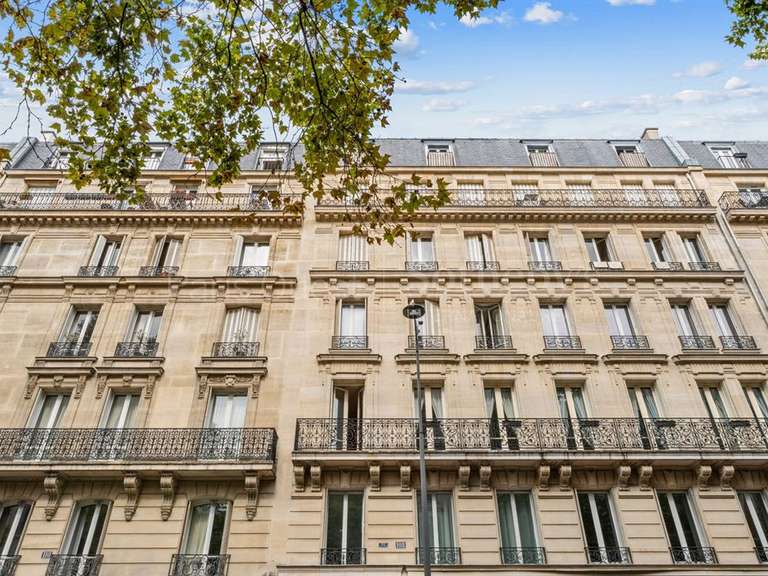 Appartement Paris 16e - 3 chambres - 140m²