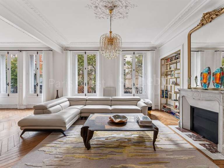 Appartement Paris 16e - 3 chambres - 140m²