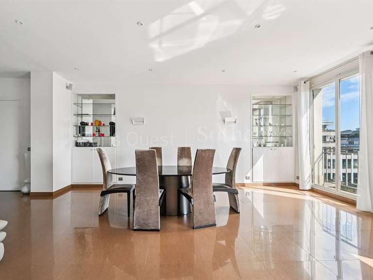 Appartement Paris 16e - 1 chambre - 93m²