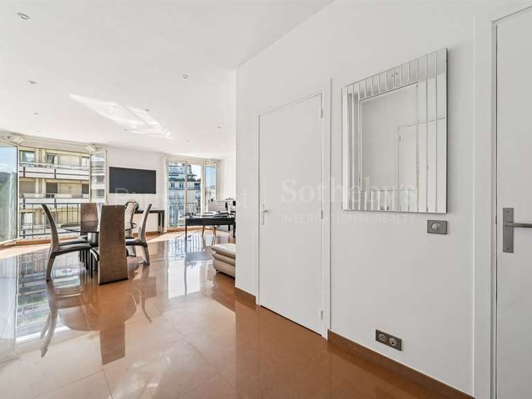 Appartement Paris 16e - 1 chambre - 93m²