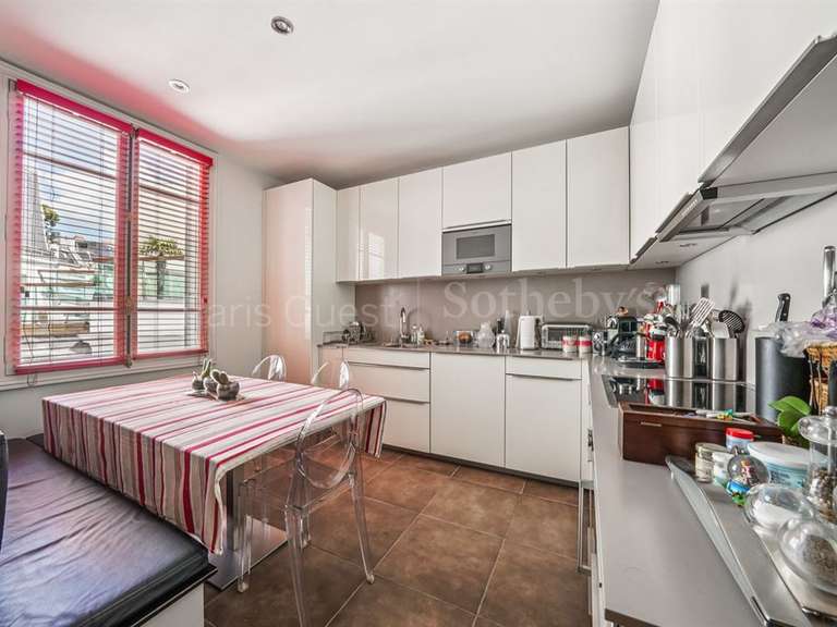 Appartement Paris 16e - 3 chambres - 155m²