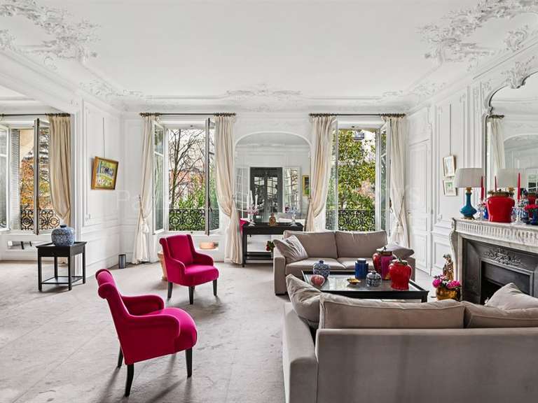 Appartement Paris 16e - 4 chambres - 239m²
