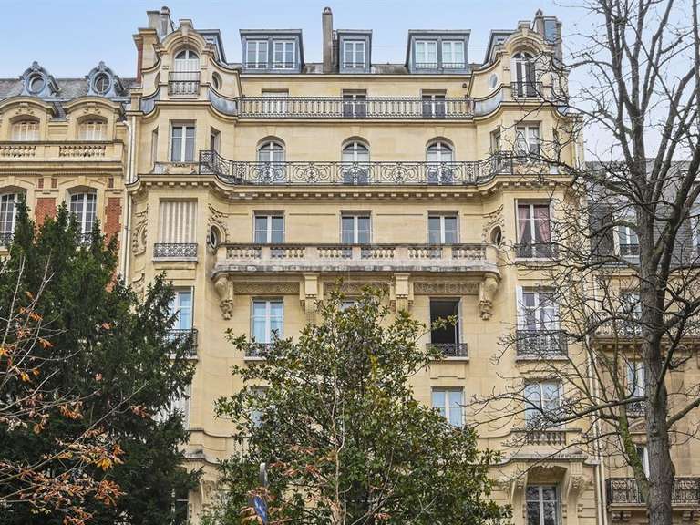 Appartement Paris 16e - 4 chambres - 239m²