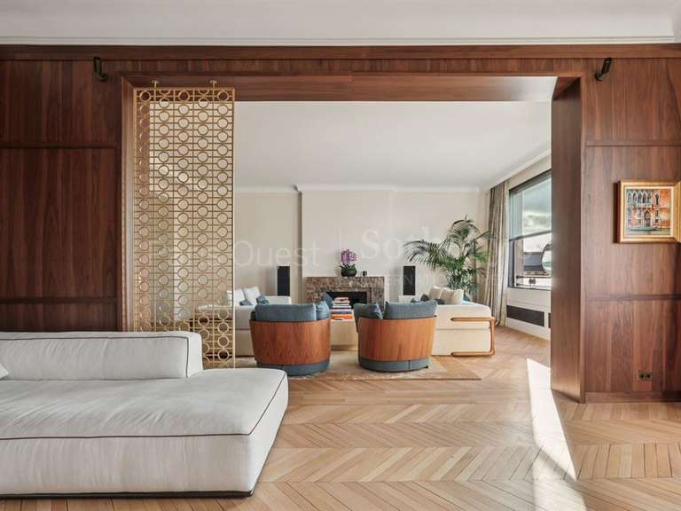 Appartement Paris 16e - 4 chambres - 293m²