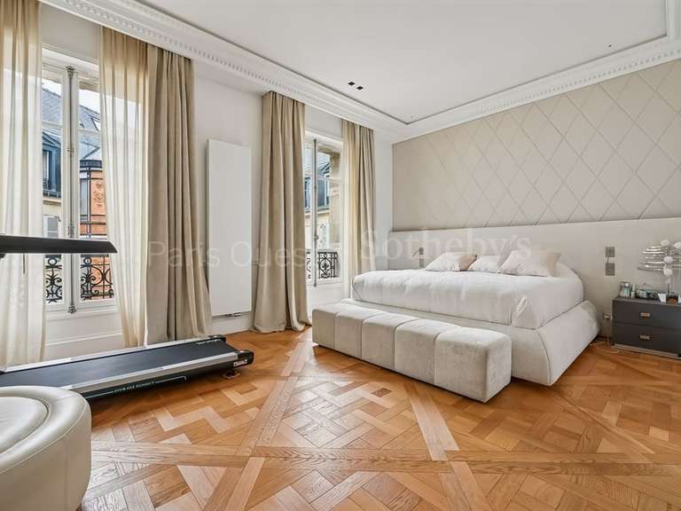 Appartement Paris 16e - 5 chambres - 390m²