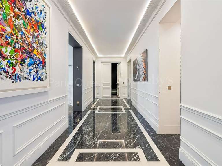 Appartement Paris 16e - 5 chambres - 390m²