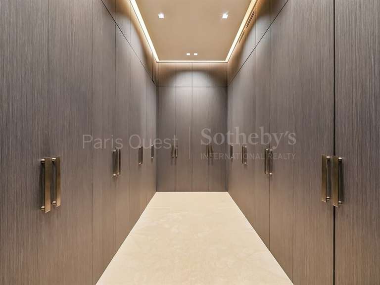 Appartement Paris 16e - 5 chambres - 390m²