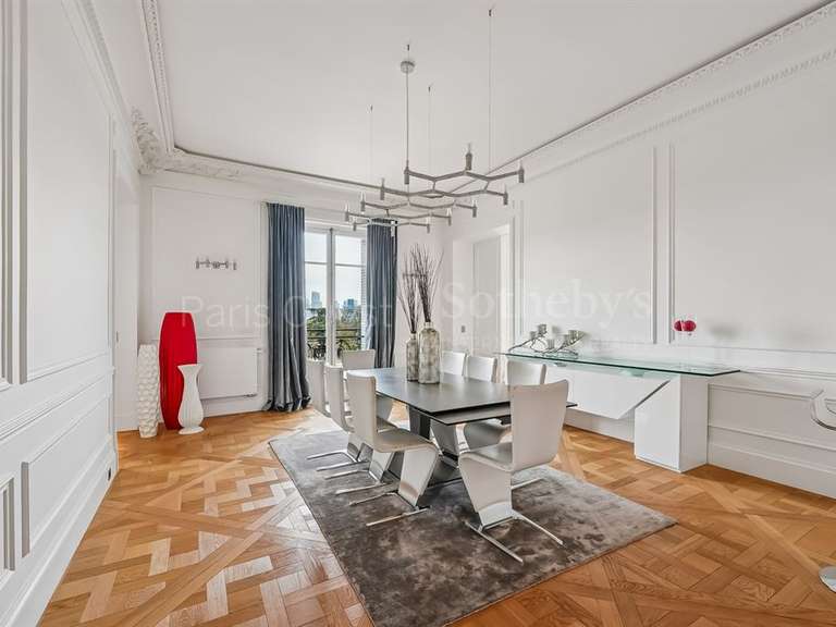 Appartement Paris 16e - 5 chambres - 390m²