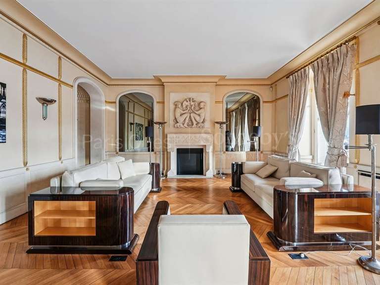 Appartement Paris 16e - 347m²