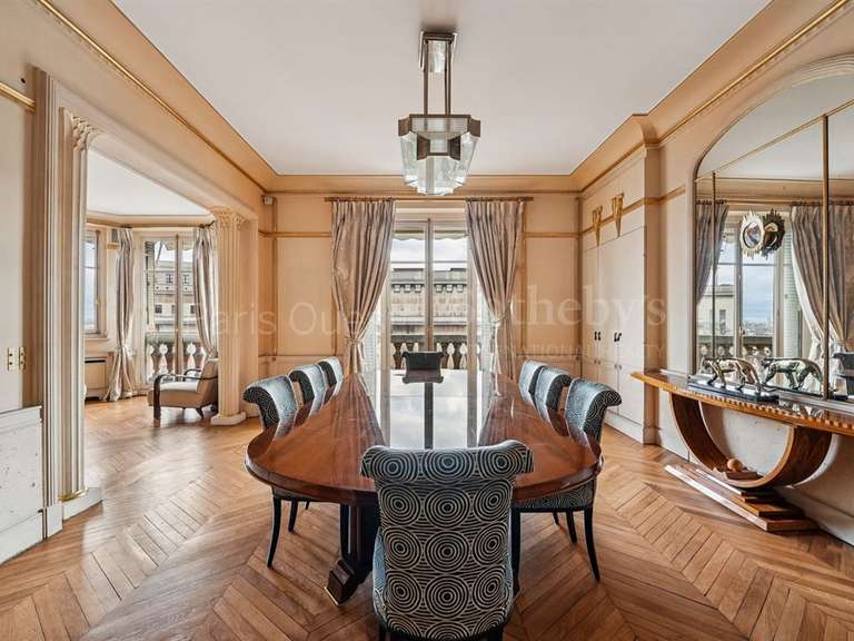 Appartement Paris 16e - 347m²