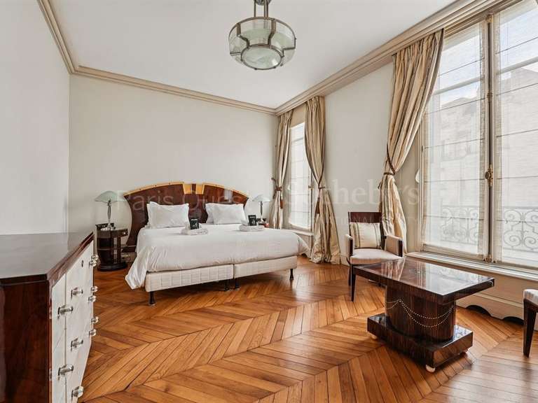 Appartement Paris 16e - 347m²