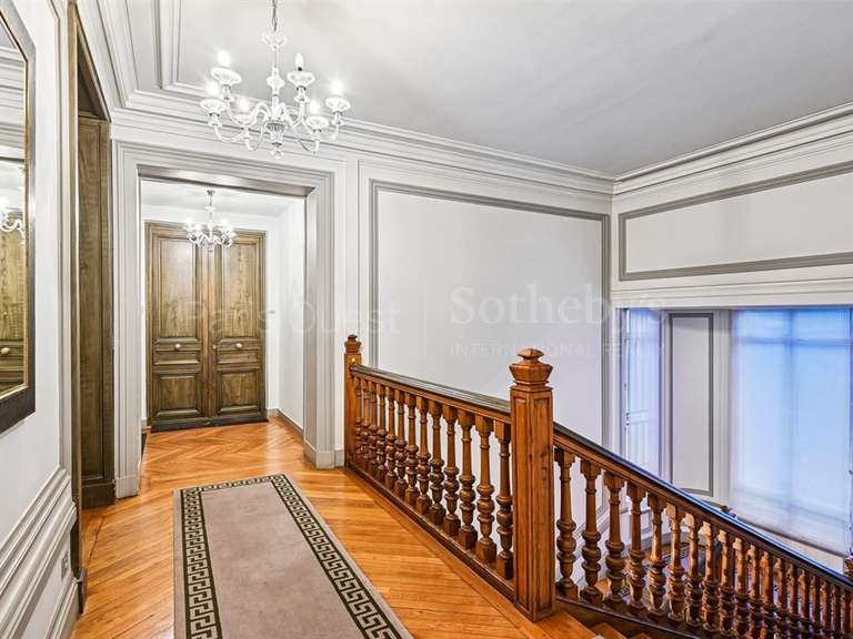 Appartement Paris 16e - 183m²