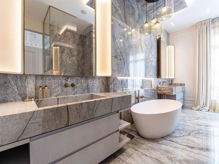 Appartement Paris 16e - 2 chambres - 259m²