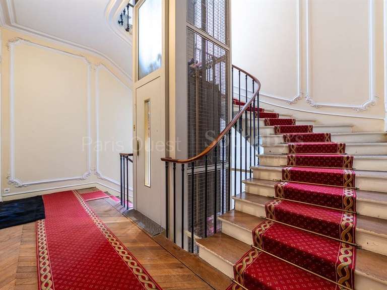 Appartement Paris 16e - 2 chambres - 259m²